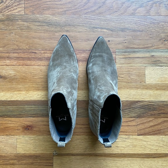 Marc Fisher LTD Yommi Chelsea Bootie Taupe 8.5 - Picture 7 of 8